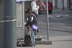 Sympolfoto Bettlerin 