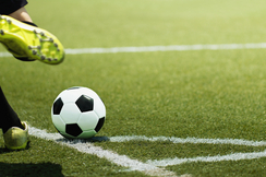 Bild zeigt ein Fussball Spiel 